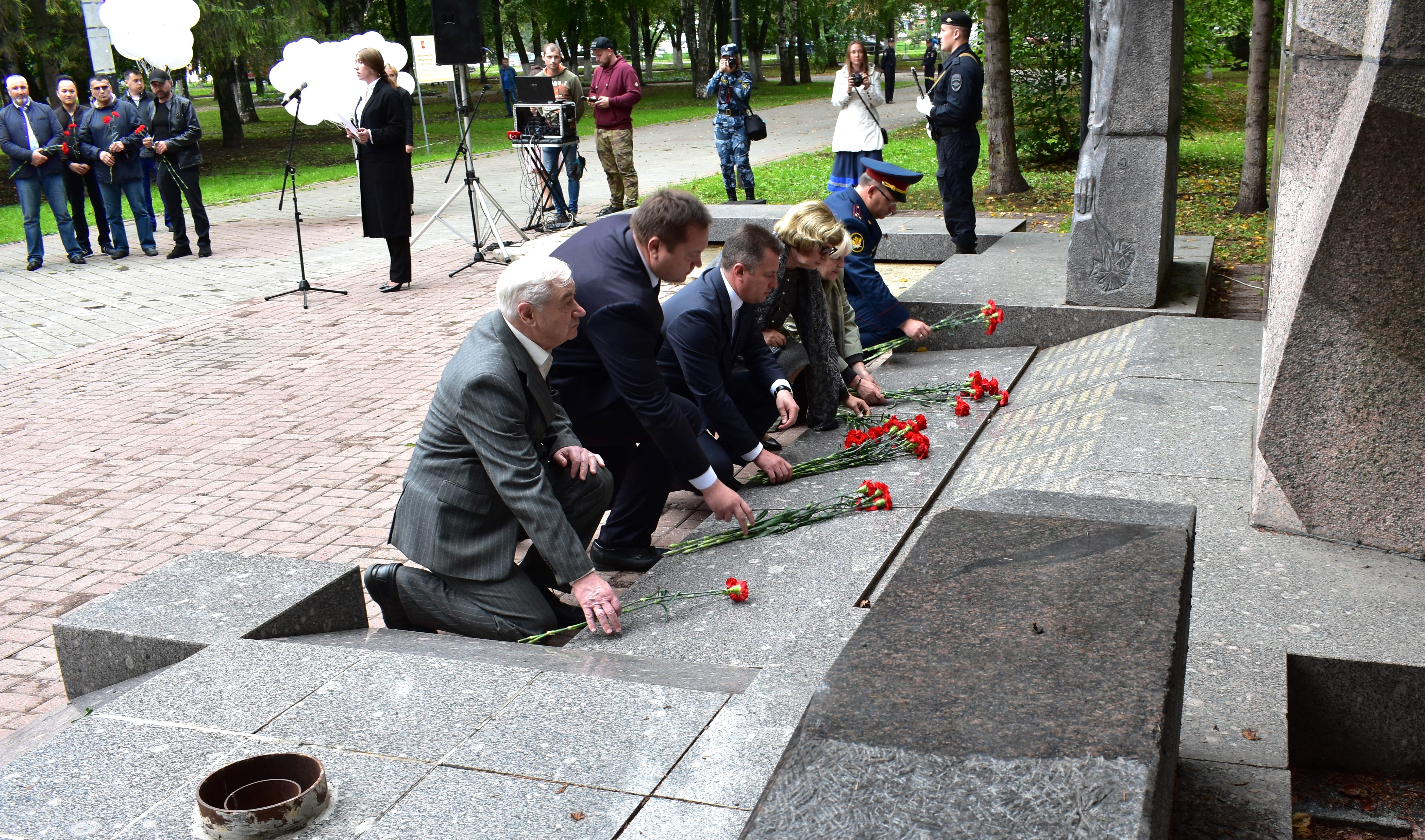 В Вологде почтили память жертв бесланской трагедии