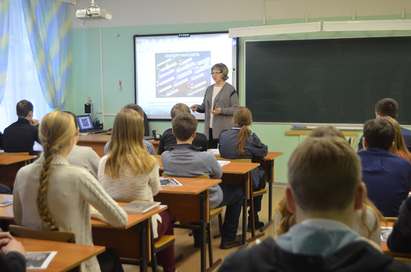 Члены Общественной палаты Вологодской области провели «Уроки занятости» для старшеклассников