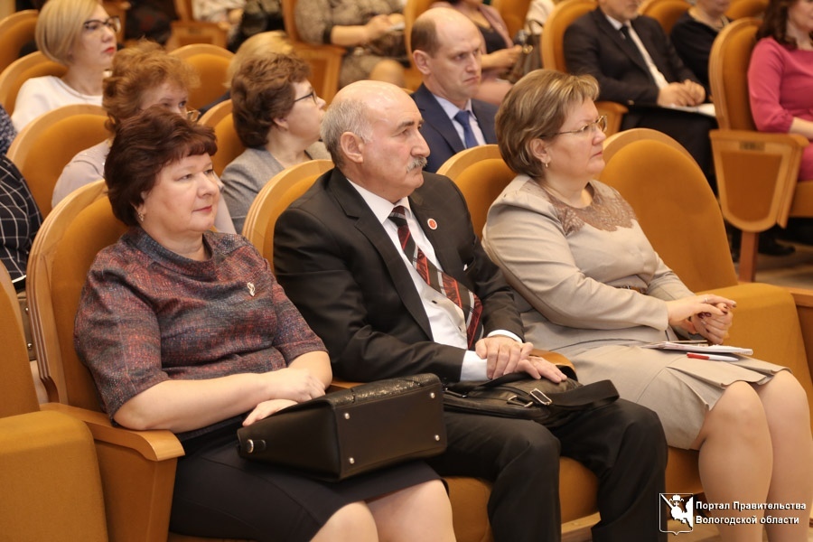 В заседание коллегии Департамента финансов принял участие заместитель председателя Общественной палаты, председатель комиссии по экономическим вопросам Ибадад Рзаев