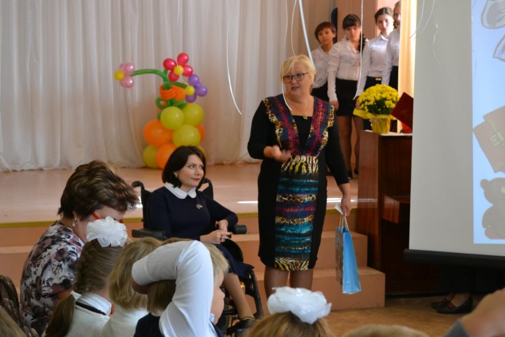 Вологодские общественники поздравили школьников с новым учебным годом (ФОТОГАЛЕРЕЯ)