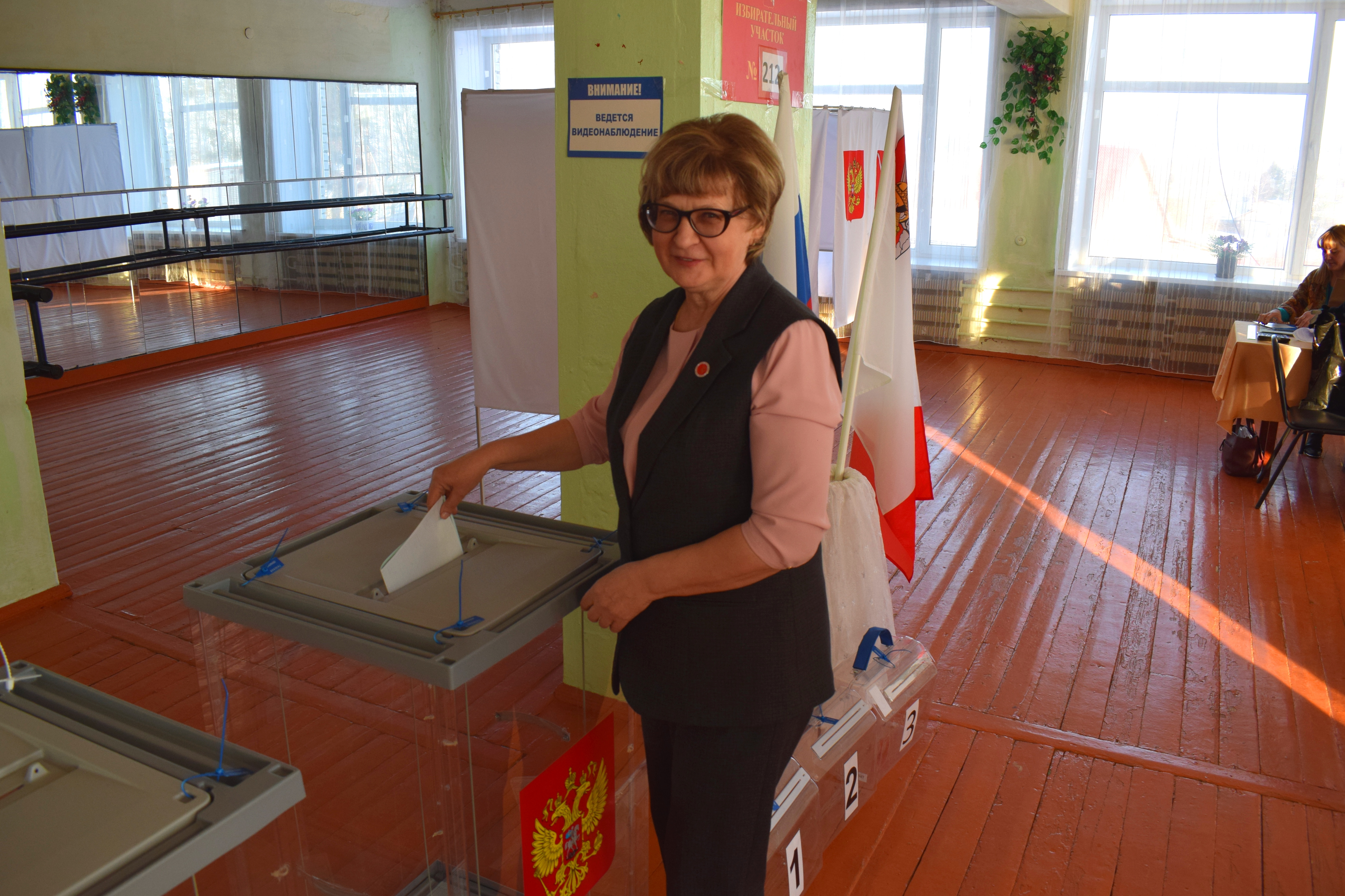 Председатель ОП ВО Ольга Данилова проголосовала на выборах Президента России